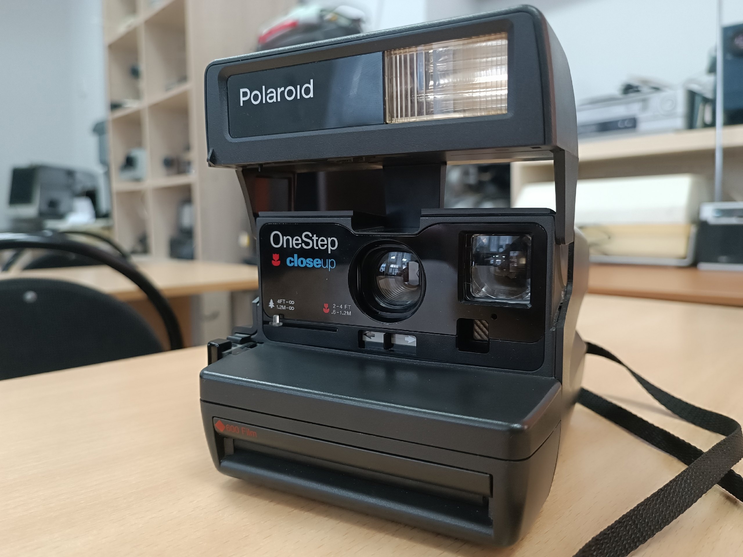 Polaroid 600 Onestep / Close up